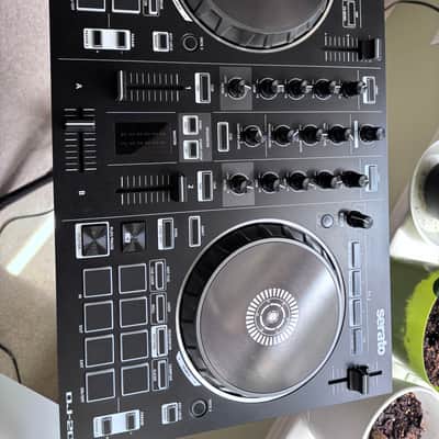 Roland DJ-202 DJ Controller 2010s - Black image 1