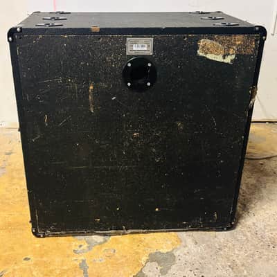 Marshall MG412 4x12 guitar cabinet image 4