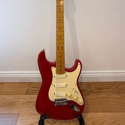 Fender Stratocaster 1999 - Red