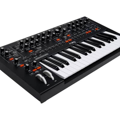Moog Messenger Monophonic Analog Keyboard Synthesizer [DEMO] image 3