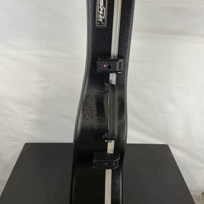 SKB 1SKB-18 TSA Molded Dreadnought Acoustic Guitar Hard Case, Black image 3