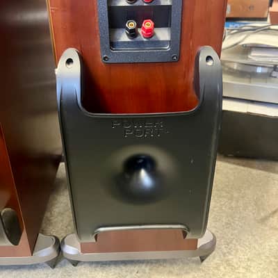 Polk Audio RTi8 Tower Speakers Cherry Wood; Tested image 8