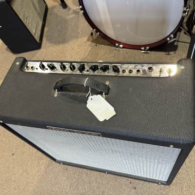 Fender Hot Rod DeVille 3-Channel 60-Watt 410 4x10" Tube Guitar Combo Amplifier - Local Pickup Only Bild 2