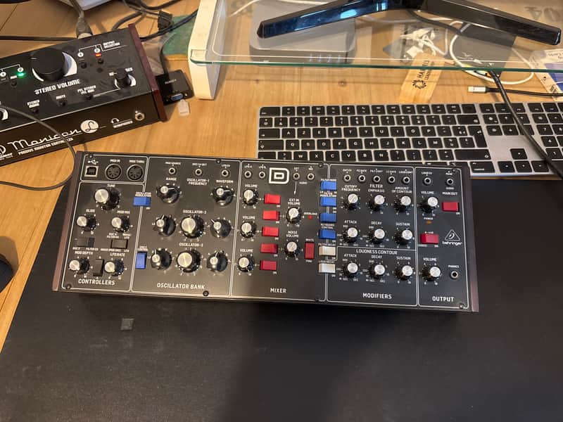 Behringer Model D Analog Synthesizer 2018 - Present - Black image 1