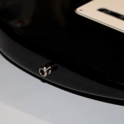 Fender American Standard Stratocaster with Maple Fretboard 1995 - 2000 - Black image 8