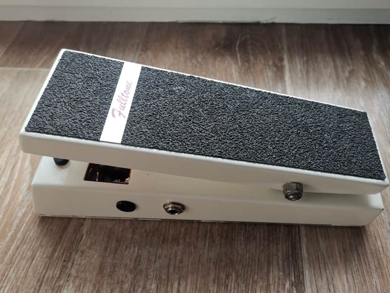 Fulltone Clyde Original Wah January 2002 S/N : 2804 First Series White Standard image 1