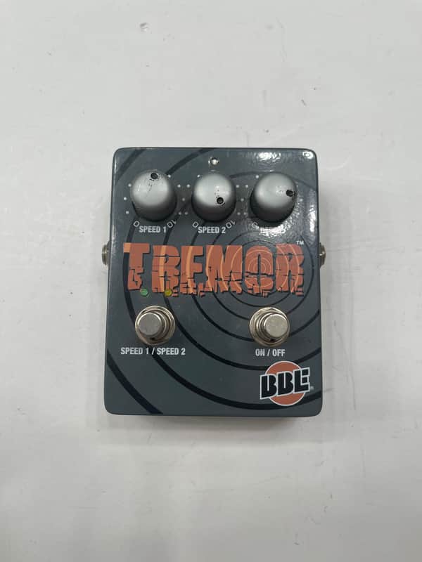 BBE Tremor V1 Optical Tremolo Analog Dual Mode Rare Guitar Effect Pedal image 1