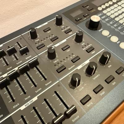 Arturia PolyBrute 6-Voice *MINT* Polyphonic Morphing Analog Synthesizer image 3