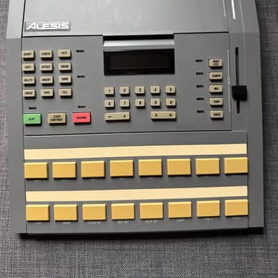 Custom Alesis HR-16 Linn Drum Eproms Sounds - LM-1, LM9000 Vintage Drum Machine - Green LED image 1