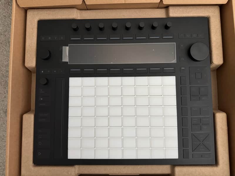 Ableton Push 3 Standalone Workstation 2023 - Present - Black - With Gig Bag image 1