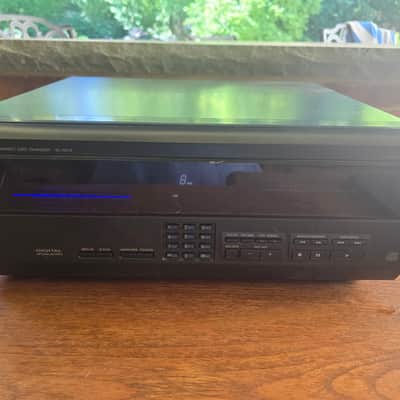 Technics SL-MC4 60+1 CD changer Early-mid 2000s - Black image 1