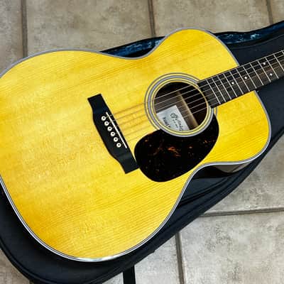 2026 CF Martin 000-13E Retro Walnut natural image 3