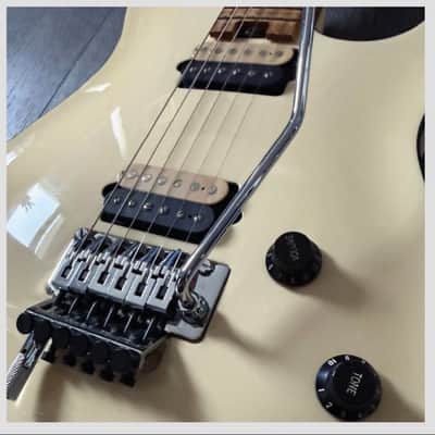 Peavey Wolfgang USA standard 1999 (Ivory White & Birds Eye Maple Neck/Fretboard) image 3