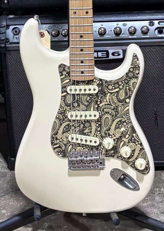 Fender Jimmie Vaughan Tex-Mex Signature Stratocaster 1996 - Present - Olympic White image 1
