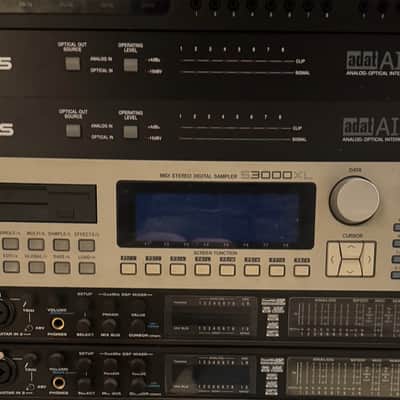 Akai S3000XL MIDI Stereo Digital Sampler 1996 - White