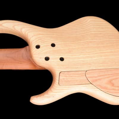 MTD 535-24 - Figured Walnut image 6