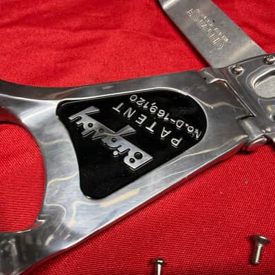 Bigsby and Vibramate for Flying V image 3