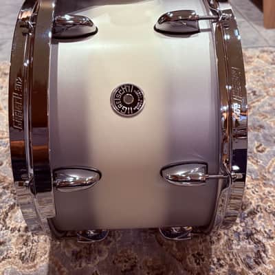 Gretsch Brooklyn Silver Mist Duco image 11