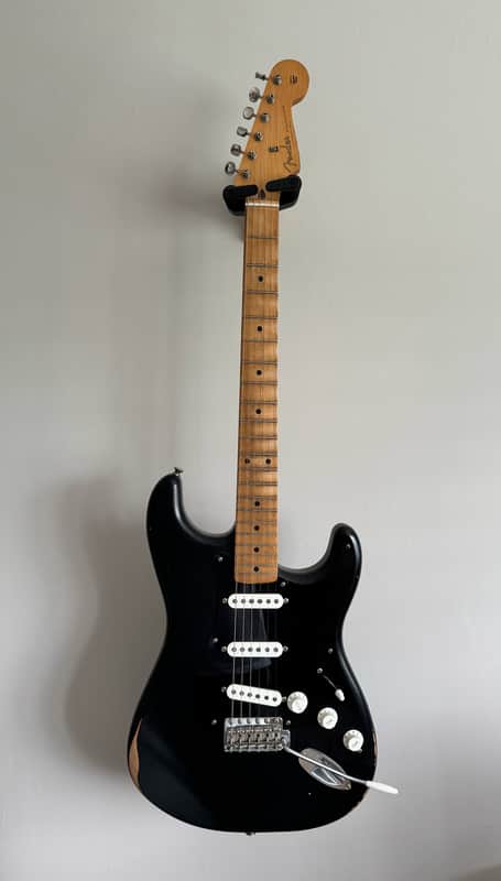 Fender Vintera '50s Tribute Stratocaster Road Worn 2023 - Black image 1