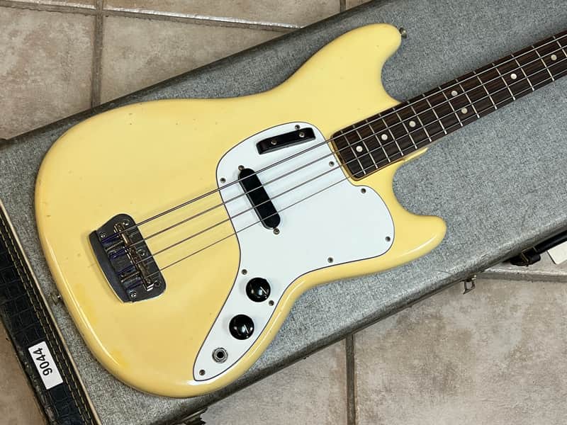 1975 Fender Musicmaster Bass Guitar Olympic White image 1