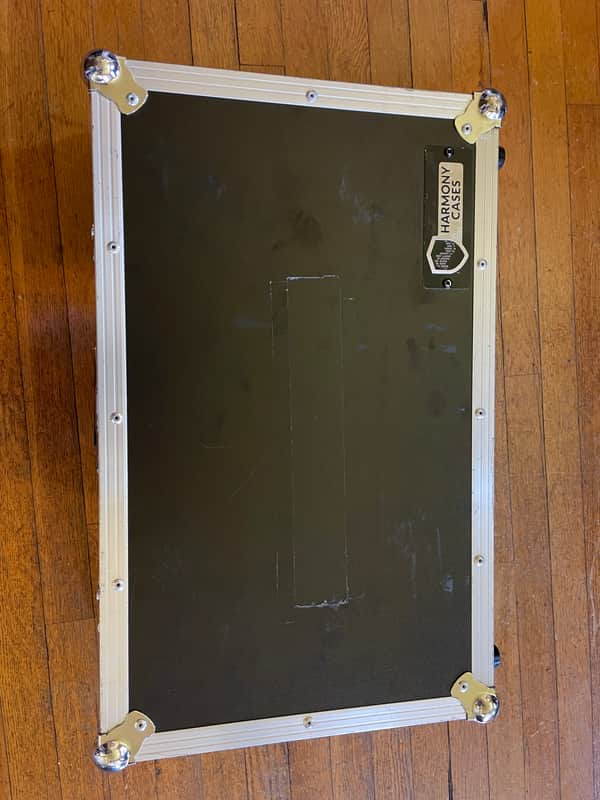 Pedalboard Flight Case - Harmony Audio HCLUC Flight image 1