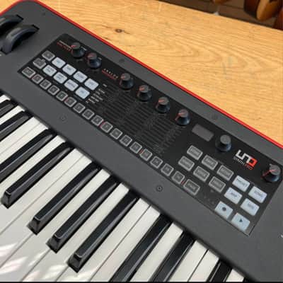 IK Multimedia Uno Synth Pro 37 Red and Black image 6