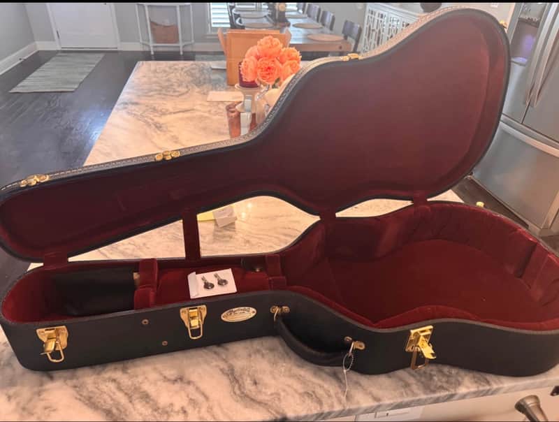 Martin 12C350 00-Size Hardshell Acoustic Guitar Case 2010s - Black image 1