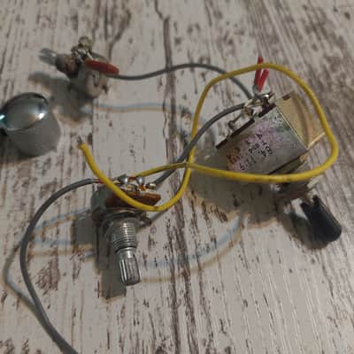Kramer 400st Striker Vanguard Electronics Wiring Harness w/ Extended Output Jack Wire image 2