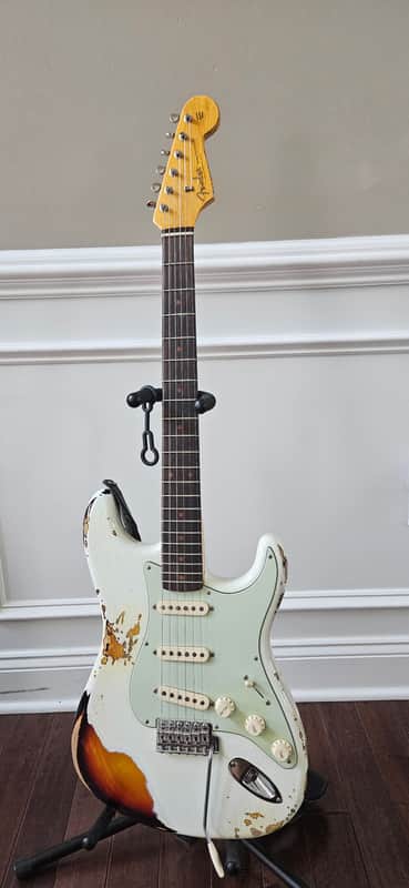Fender Custom Shop '59 Stratocaster Heavy Relic- Olympic White Over 3-Tone Sunburst image 1