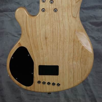 Lakland 55-94 Deluxe Exotic 2017 Natural Birds Eye Maple image 5