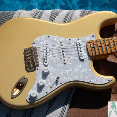 1994 Fender "Custom Edition" ST-57YM - FSR Gold Metallic - Yngwie Malmsteen Signature '57 Stratocaster - Made in Japan (FujiGen) - Pro Set Up w Perfect Frets/Action/Intonation! image 8