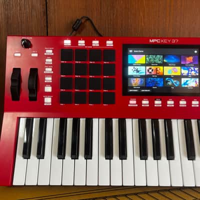Akai Professional MPC Key 37 Standalone MPC Production Keyboard w/ box image 2
