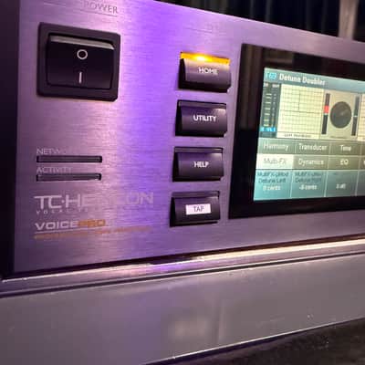 Immagine TC Helicon Voice Pro Rackmount Vocal Processor VERY clean & works great! harmonizer DSP rack multi effects - 8