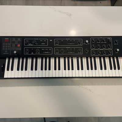 Sequential Prophet 600 with Gli Gli mod, upgraded Fatar keyboard, and travel case image 2
