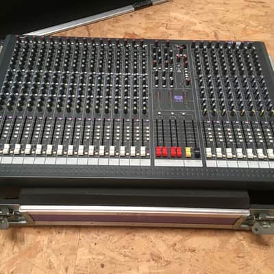Soundcraft LX7 32 Mixer image 10