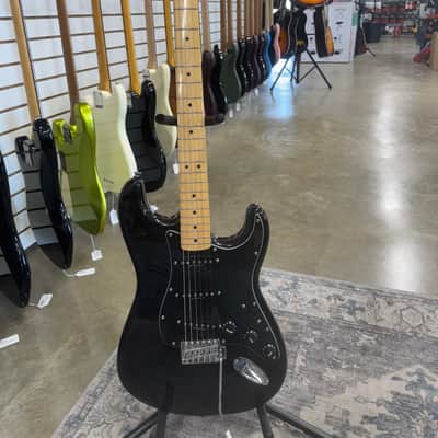 Squier Vintage Modified Stratocaster - Black - Used image 1