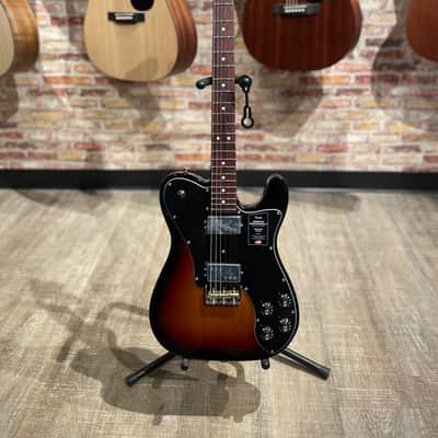Fender American Professional II Telecaster Deluxe 3 Tone Sunburst image 4