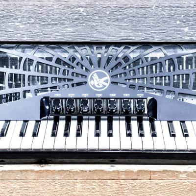 Hohner Bravo III 120 Black 120-Bass 41-Silent Key 3-Voice Piano Accordion w/Bag image 7