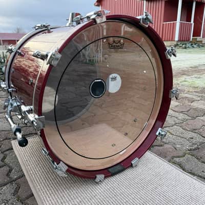 Yamaha 20x18 Maple Custom Absolute bass drum - burgundy sparkle image 5