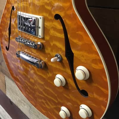 Collings I-35 Deluxe 2007 AMBER QUILT image 4
