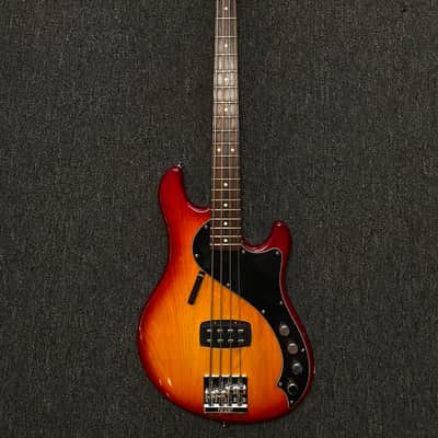 ベース Fender Mexico Deluxe Dimension Bass IV SonoVente.com GB - en