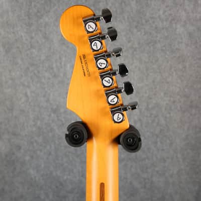 Fender American Ultra Stratocaster HSS - Texas Tea - 2nd Hand image 5