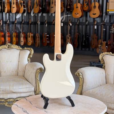 FENDER Standard Precision Bass MP Olympic White image 3