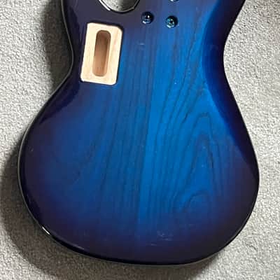 G&L CLF Research L-2000 bass body 4-string USA Blueburst ash image 5