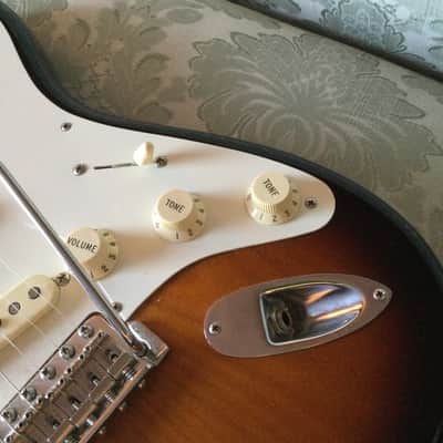 Fender Eric Johnson Stratocaster 2-Color Sunburst image 15