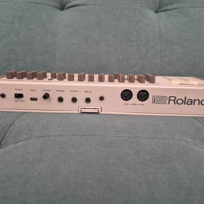 Roland TR-09 Rhythm Composer - White - BRIGHTON image 2