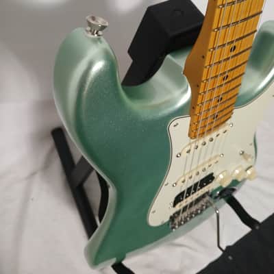 Fender American Professional II Stratocaster HSS with Maple Fretboard 2020 - Present - Mystic Surf Green image 5