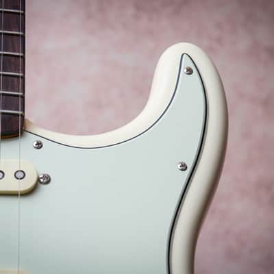 FENDER USA American Vintage II '61 Stratocaster "Olympic White + Rosewood" (2024) image 8