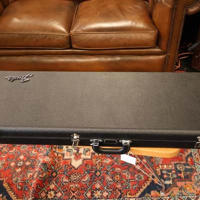 Fender American Vintage II 1965 Stratocaster Candy Apple Red image 10