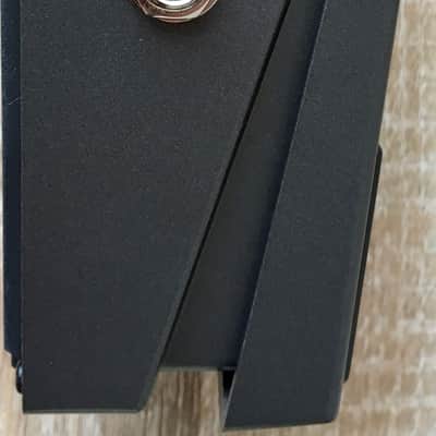 BOSS RV-5 Digital Reverb Pedal Stereo Spring Plate Hall Mod image 4